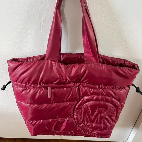 MICHAEL Michael Kors Handbags - Mk bag. New. Never used